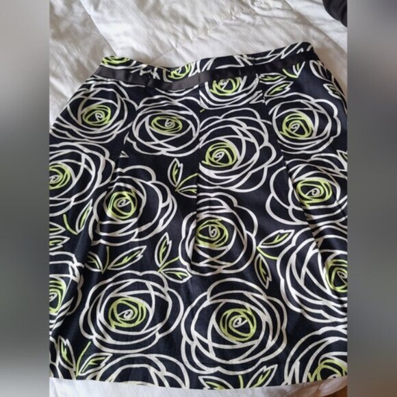 Jessica Flower Floral Black White Green A Line Bow Roses Pattern Midi Skirt - Picture 4 of 8